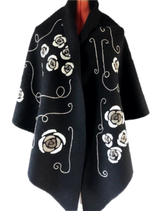 Kolmiohuivi Jugenkukka Plural edestä